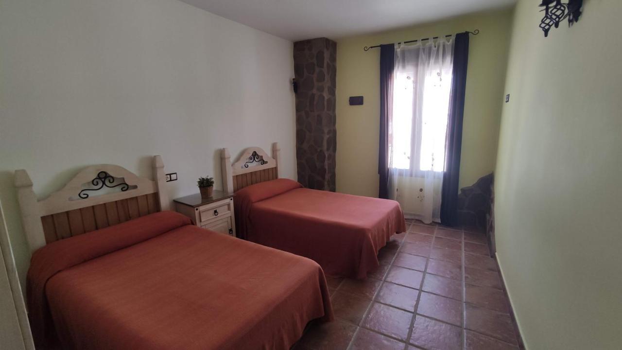Alojamientos Rurales Los Molinos * Fuentes De Leon